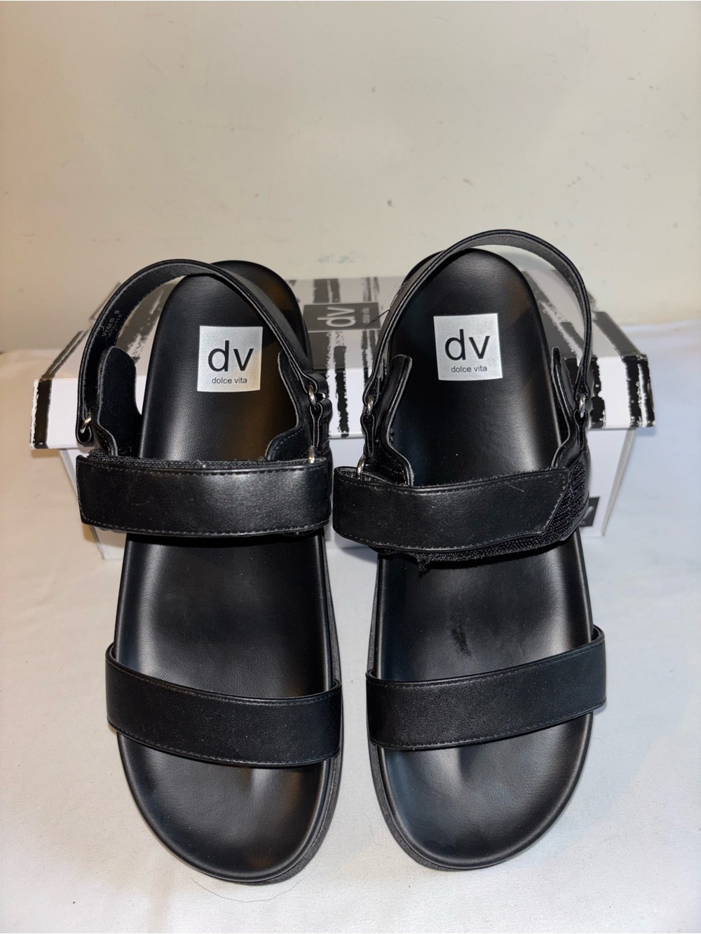 DV Dolce Vita 'Argyle' Adjustable Strap Black Sandal Women’s size 9 (40 eu)